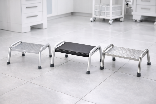 ChatGPT Image 6 févr. 2026, 10_36_26 Escabeau 1 Marche – Image 1